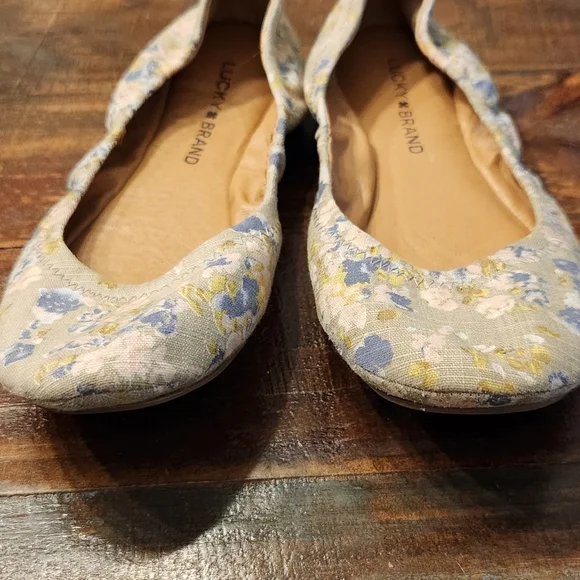 Lucky Brand Flats - Picture 2 of 5